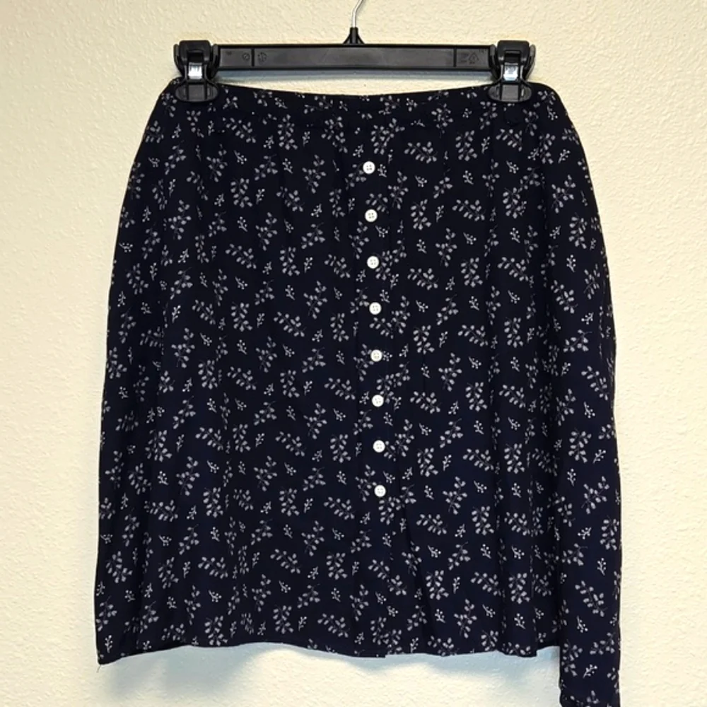 Eddie Bauer Navy Button Front A-line Skirt